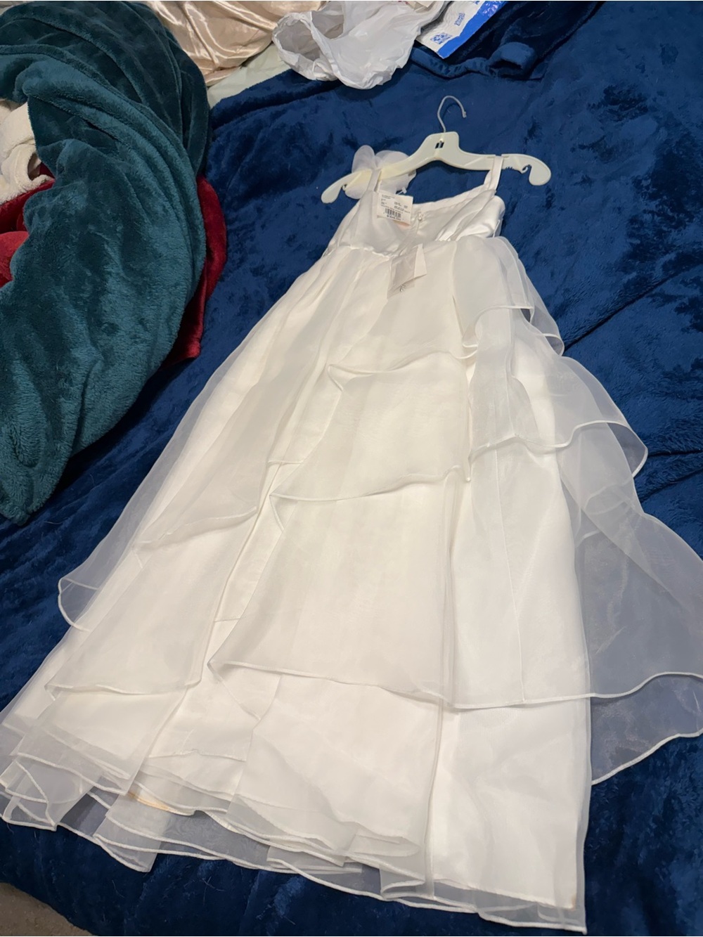 Dress perfect for flower girl, first communion, photo shoot, party. Brand New WT
